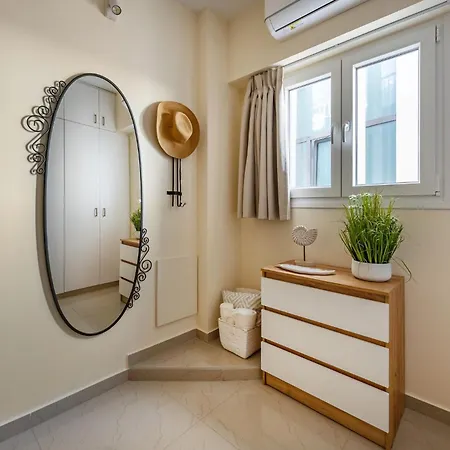 Lägenhet 74 Prokymea- Steps From The Sea, Downtown, Balcony