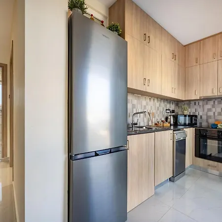 74 Prokymea- Steps From The Sea, Downtown, Balcony Lägenhet