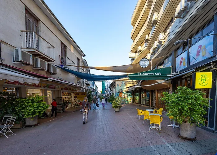 74 Prokymea- Steps From The Sea, Downtown, Balcony