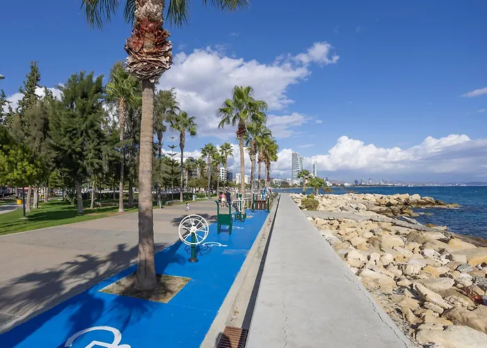 74 Prokymea- Steps From The Sea, Downtown, Balcony Limisso