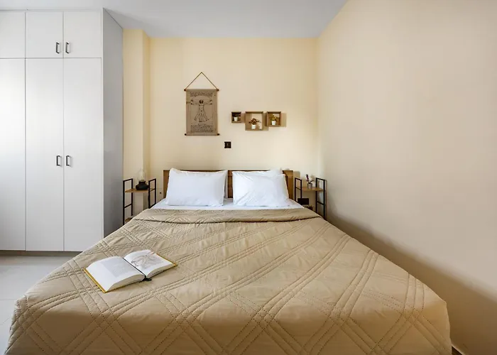 74 Prokymea- Steps From The Sea, Downtown, Balcony *