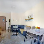 74 Prokymea- Steps From The Sea, Downtown, Balcony