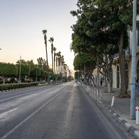 Apartman 74 Prokymea- Steps From The Sea, Downtown, Balcony