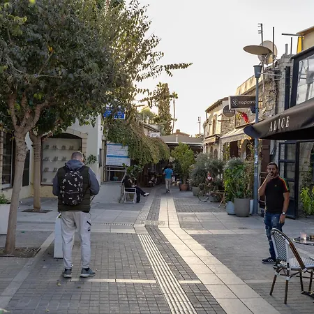 Apartman 74 Prokymea- Steps From The Sea, Downtown, Balcony Limassol