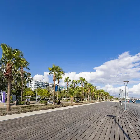 Steps From The Sea, Downtown, Balcony - Prokymea 74